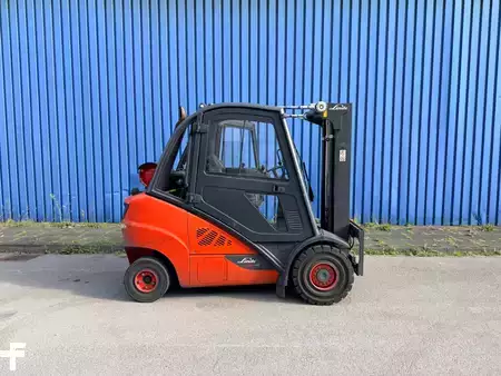 Treibgasstapler 2018  Linde H30T-02 (6)