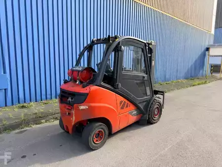 Treibgasstapler 2018  Linde H30T-02 (7)