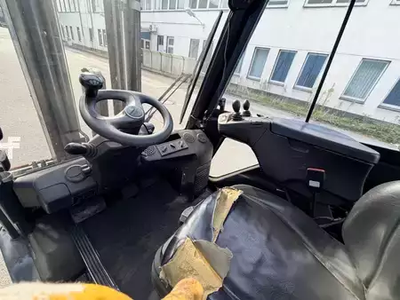 Treibgasstapler 2018  Linde H30T-02 (8)
