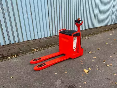 Låglyftare El 2018  Linde T18 (10)