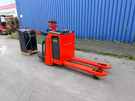 Niederhubwagen 2021  Linde T20 AP (7)