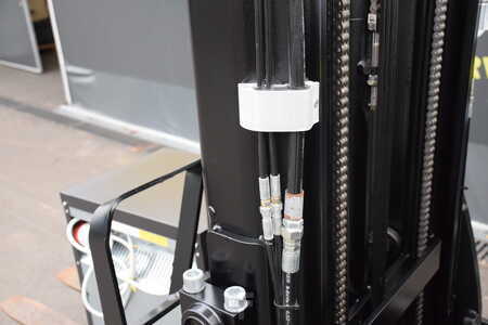 Tolóoszlopos targonca 2007  CAT Lift Trucks NR14N (8)