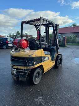 LPG Forklifts 2010  CAT Lift Trucks 2 (4)