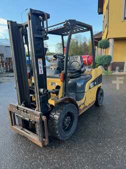 LPG Forklifts 2010  CAT Lift Trucks 2 (6)