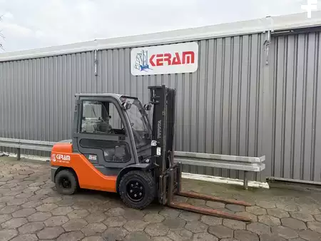 Empilhador diesel 2007  Toyota 52-8FDJF35 (2)