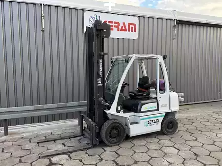 Nestekaasutrukki 2018  Unicarriers U1D2A25LQ (2)