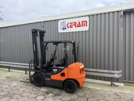 Carretilla elevadora diésel 2012  Doosan D25 (6)