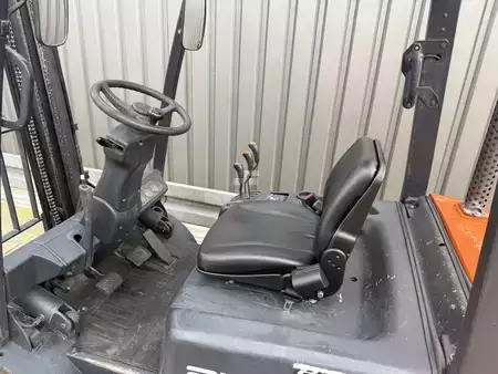 Carretilla elevadora diésel 2012  Doosan D25 (7)