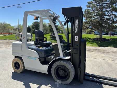 Diesel Forklifts 2013  Nissan MUG1F2A30DV (2)