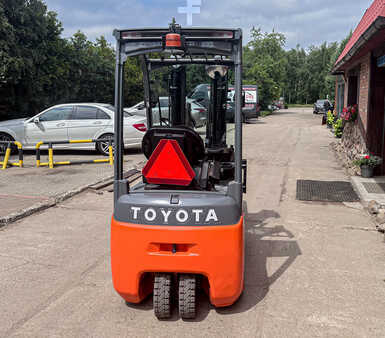 Elektro tříkolové VZV 2019  Toyota 8FBE15T (4)