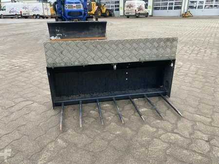 Annet 2019  Iseki TM 3267 AHL K (12005269) (17)