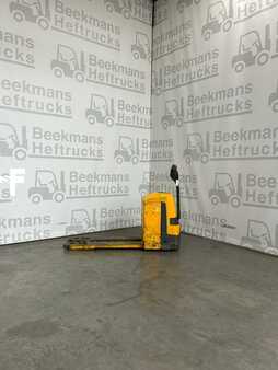 Wózki niskiego podnoszenia - Jungheinrich EJE220 (1)