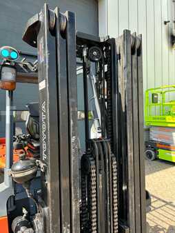 Elektro čtyřkolový VZV 2011  Toyota 7FBMF40 (5)