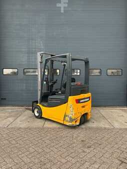 Elektryczne 3-kołowe 2012 Jungheinrich EFG216k (2)