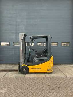 Elektryczne 3-kołowe 2015  Jungheinrich EFG216k (1)