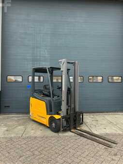 Elektryczne 3-kołowe 2015  Jungheinrich EFG216k (4)