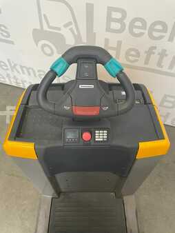 Plocktruckar horizontal 2016  Jungheinrich ECE 225 (4)