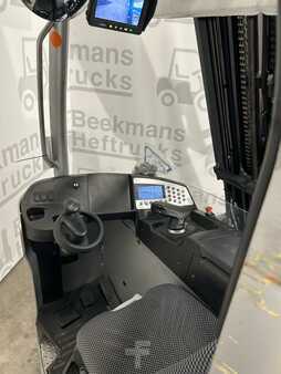 Reach Truck 2016 Still FM-X14 (4)