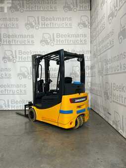 Elektryczne 3-kołowe 2014 Jungheinrich EFG 216k (1)