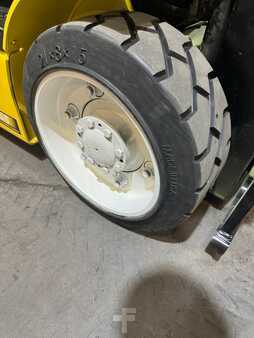 4 Wheels 2020  Yale erc060vgn (11)
