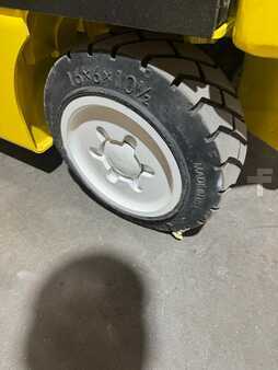 4 Wheels 2020  Yale erc060vgn (14)