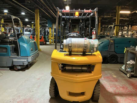 Propane Forklifts 2022  CAT Lift Trucks gp25n (5)