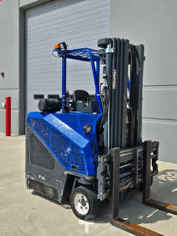 Propane Forklifts 2013  Combilift c6000 (3)