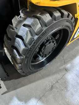 Eléctrica de 4 ruedas 2015  Hyster ec30n2 (11)