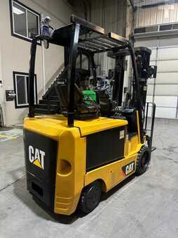Eléctrica de 4 ruedas 2015  Hyster ec30n2 (5)