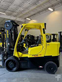 Propane Forklifts 2021  Hyster s155ft (1)