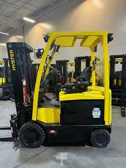 Eléctrica de 4 ruedas 2018  Hyster e50xn-33 (1)