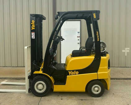 Carretilla elevadora GLP 2016  Yale glp040svxnurv084 (1)