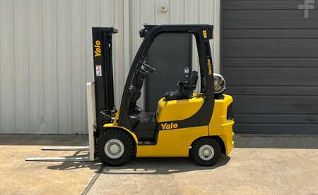 Carretilla elevadora GLP 2015  Yale glp040svxnurv084 (1)