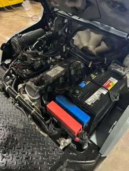 Propane Forklifts 2009  Nissan  (8)