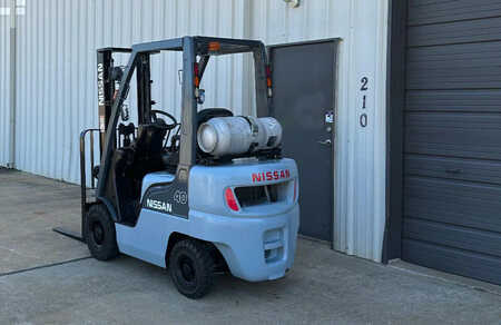 Propane Forklifts 2007  Nissan mpl01a20lv (4)