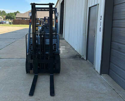 Propane Forklifts 2007  Nissan mpl01a20lv (5)