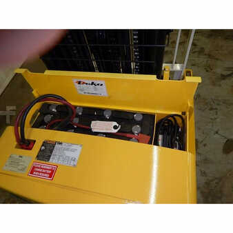 4-Wheel Electric 2005  Yale msw040 (4)