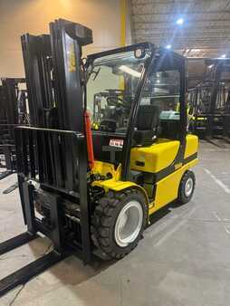 Carretilla elevadora GLP 2017  Yale  (2)