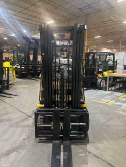 Carretilla elevadora GLP 2021  CAT Lift Trucks c6000 (3)