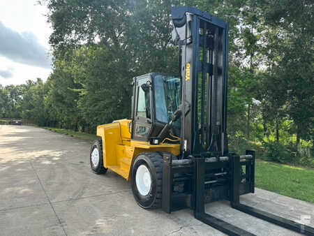 Carretilla elevadora diésel 2013  Yale gdp360ec (2)