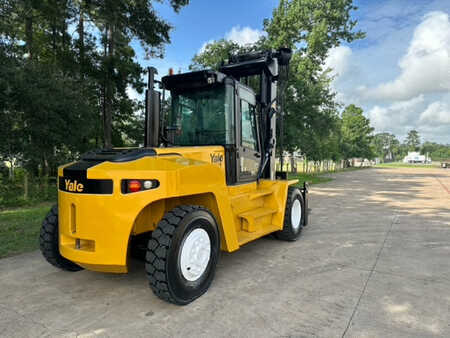 Carretilla elevadora diésel 2013  Yale gdp360ec (3)