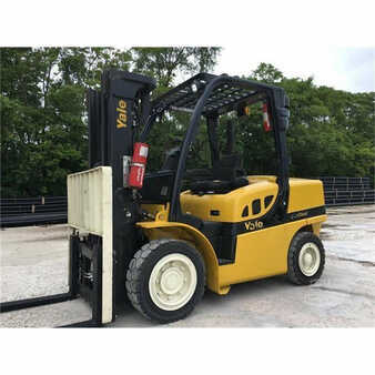 Diesel Forklifts 2009  Yale  (2)