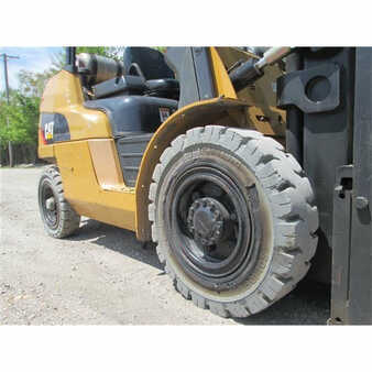 Propane Forklifts 2012  CAT Lift Trucks  (5)