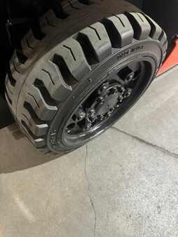 Carretilla elevadora GLP 2021  Toyota  (12)