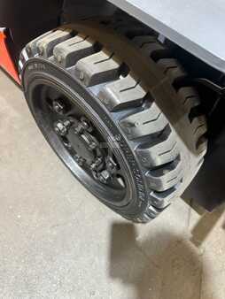 Carretilla elevadora GLP 2021  Toyota  (13)