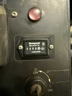 Propane Forklifts 2016  HOIST pg300 (13)