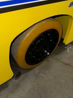 Propane Forklifts 2016  HOIST pg300 (15)