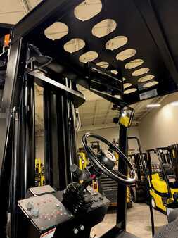 Propane Forklifts 2016  HOIST pg300 (18)