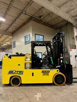 Propane Forklifts 2016  HOIST pg300 (5)