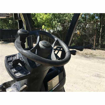 Diesel Forklifts 2006  Yale  (7)